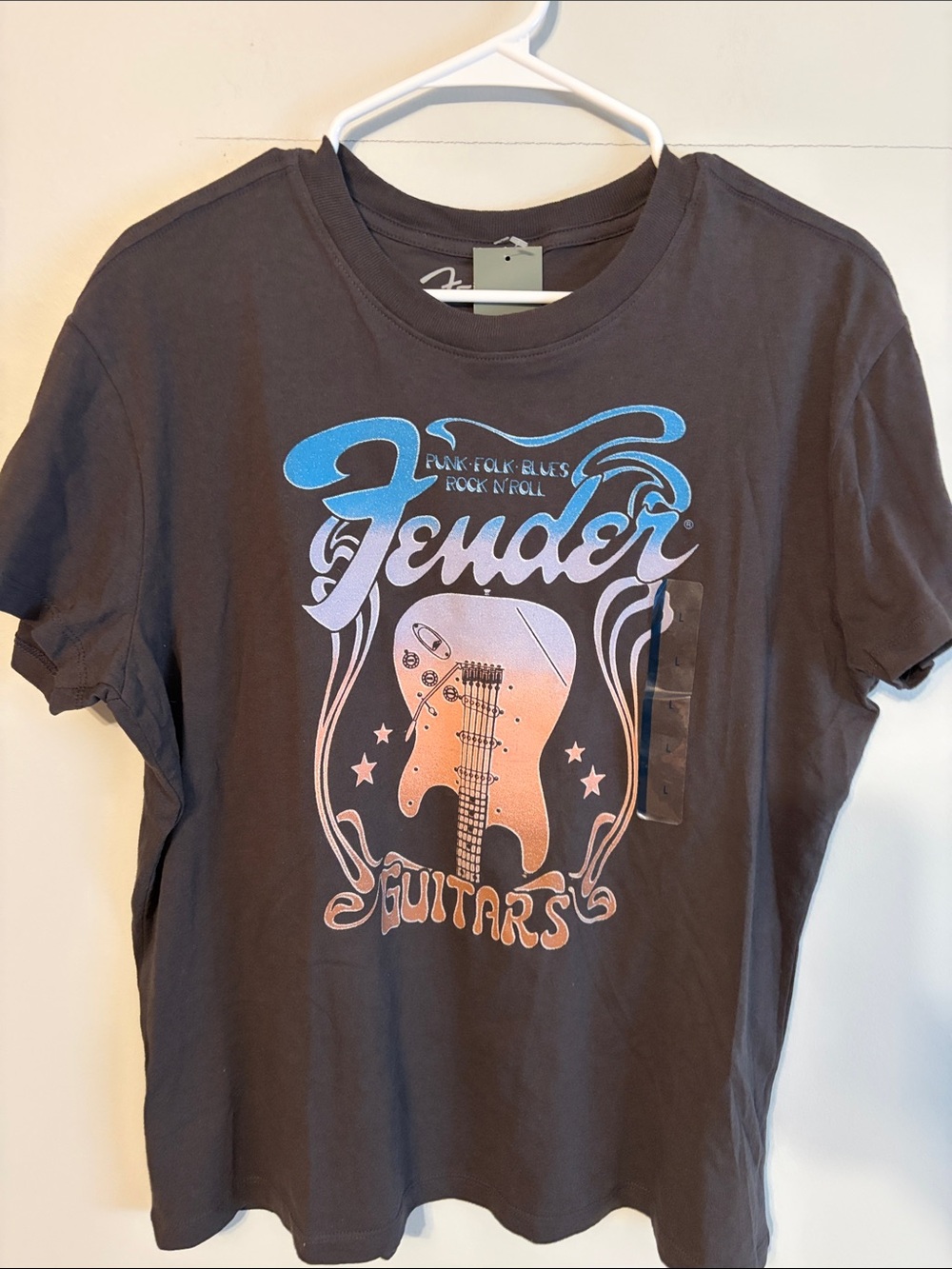 Fender Black/charcoal ladies Graphic Guitar Tee with Blue & Peach Print. Large.